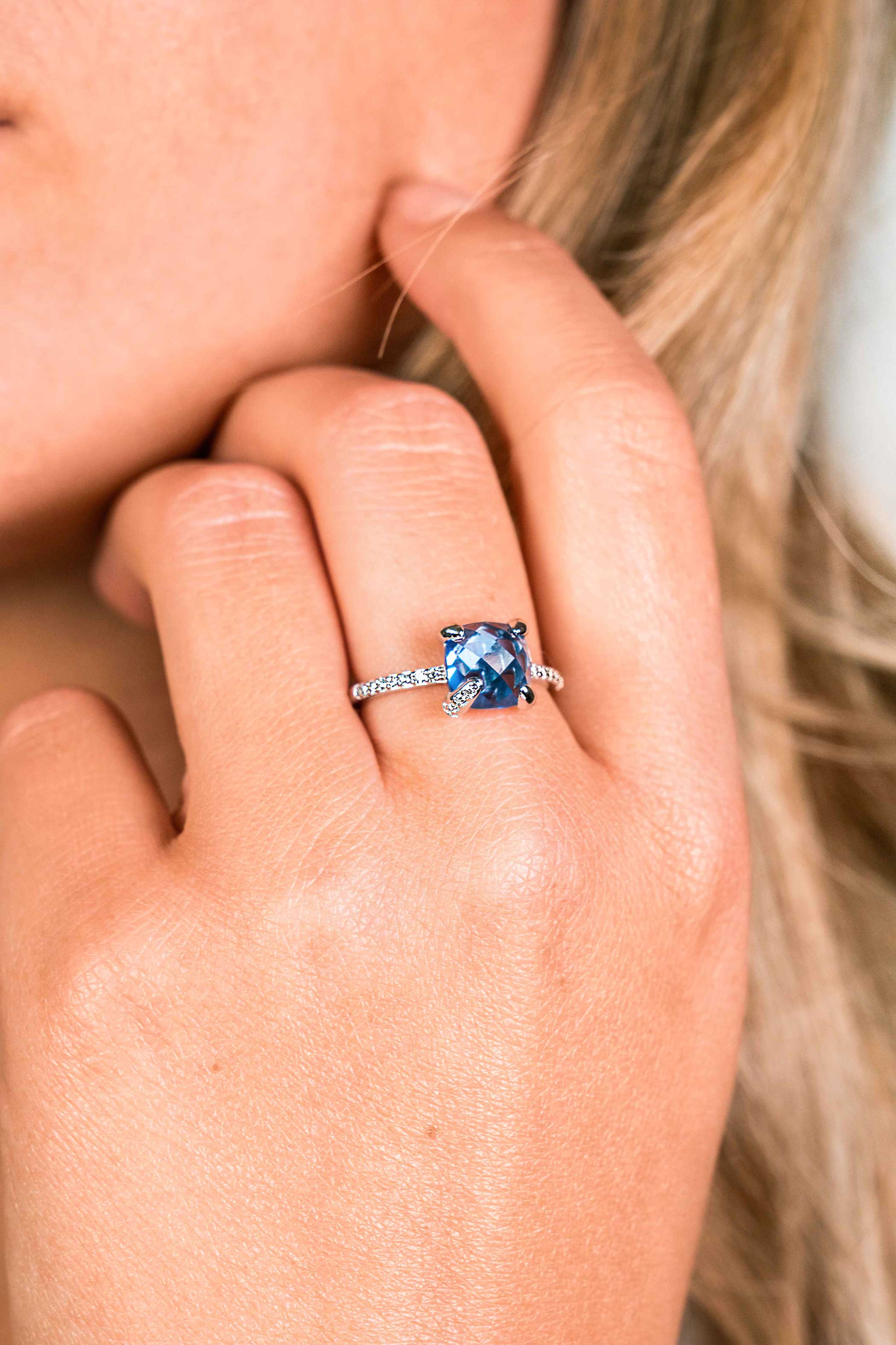 ZINZI zilveren ring vierkant blauw wit ZIR1470B
