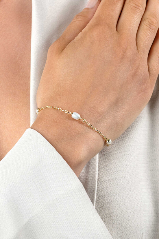 ZINZI gold plated zilveren schakelarmband met drie ovale witte zoetwaterparels 17-20cm ZIA2588